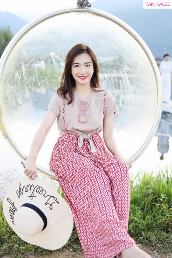 龚天艺 艺儿拿铁 [XIUREN]高清写真图 2019.09.02 艺儿拿铁第56张图片